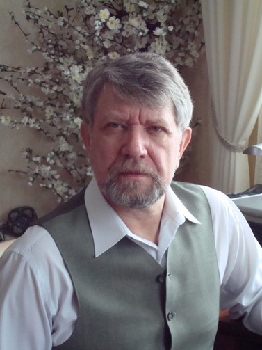 Шабанов Николай Константинович: Член Союза художников России (2007), член Союза дизайнеров России (2005), член Ассоциации искусствоведов, председатель Курского регионального отделения Общероссийской  общественной организации историков искусства и художественных критиков (2009), Академик Международной академии наук педагогического образования,  доктор педагогических наук, профессор, заведующий кафедрой художественного образования и истории искусств Курского государственного университета.